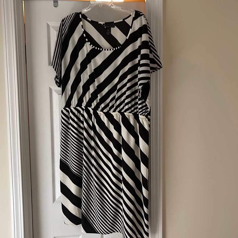 Black and white mini dress